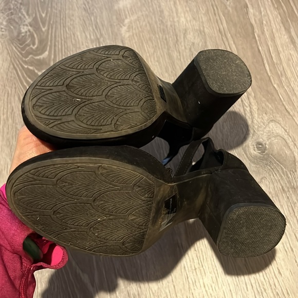 Pop Gal Suede Black Block Heels with Straps 7 Women’s shoes - Picture 6 of 6